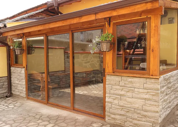 Case de vacanță Dinaya-2 Dobriniște